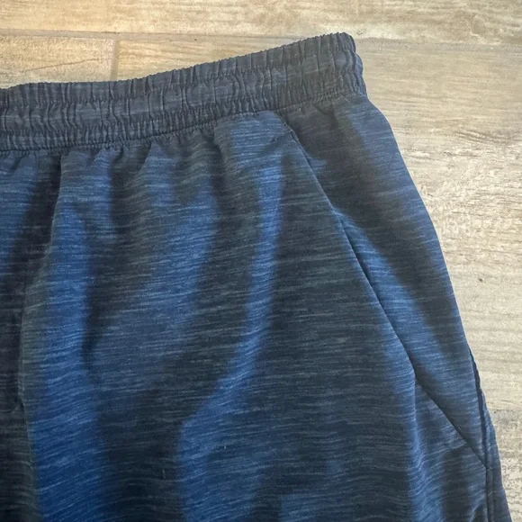 Mens Lululemon Shorts XL linerless 7” - Picture 2 of 9